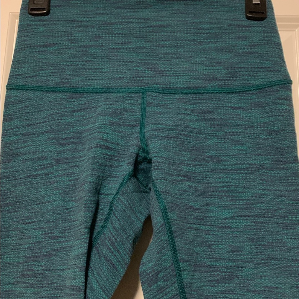 Lululemon Teal Striped Wunder Under Crop Leggings, Sz 6, Excellent Condition